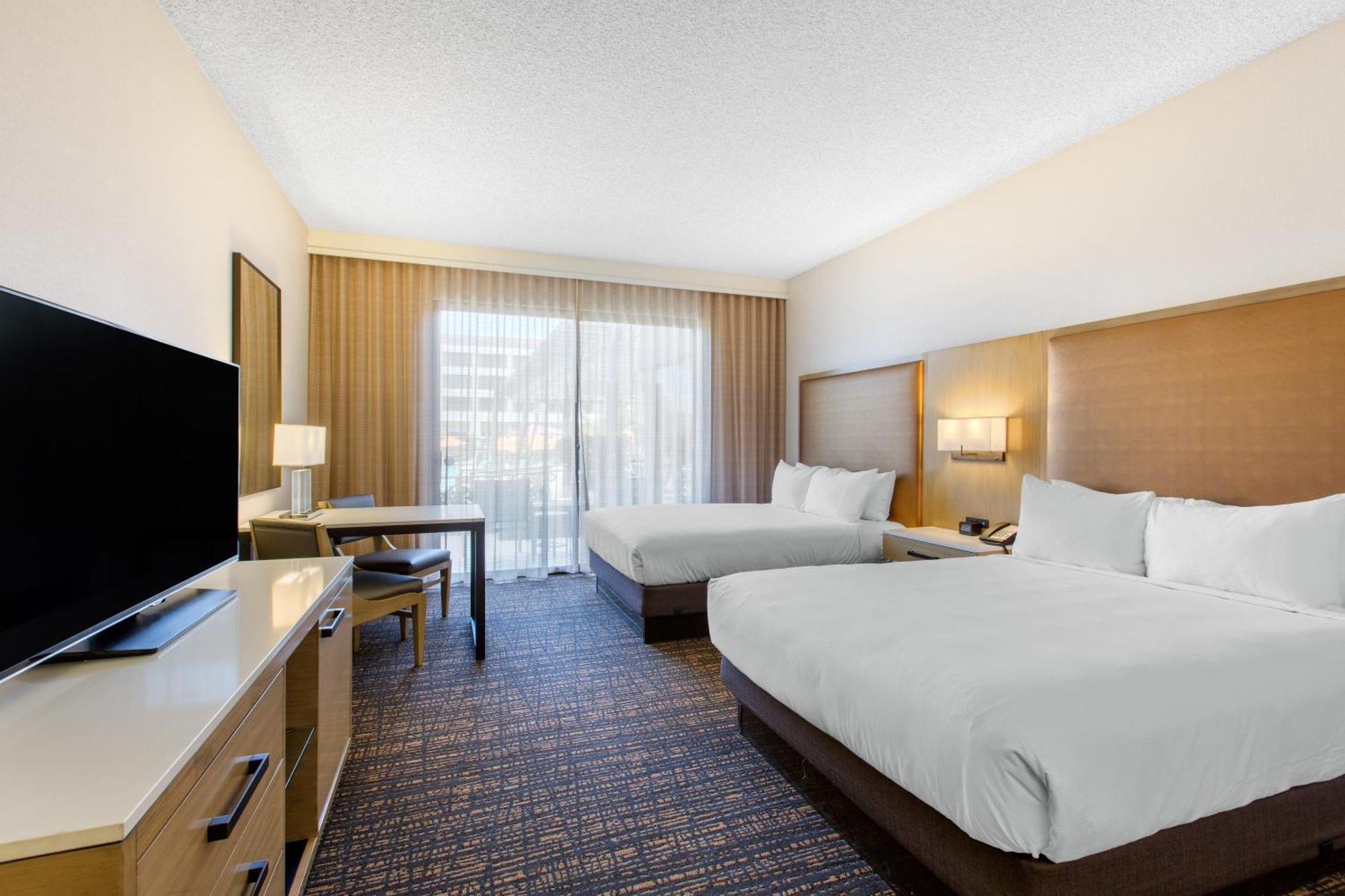 Doubletree By Hilton Golf Resort Palm Springs Cathedral City Exterior photo